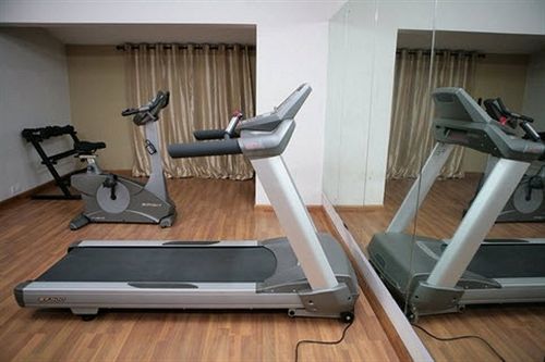 Deccan Plaza Hotel - אוטי מראה חיצוני תמונה